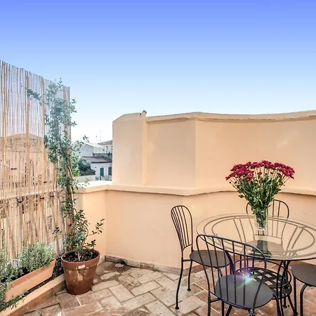 Cavour Attic With Terrace Apartament *
